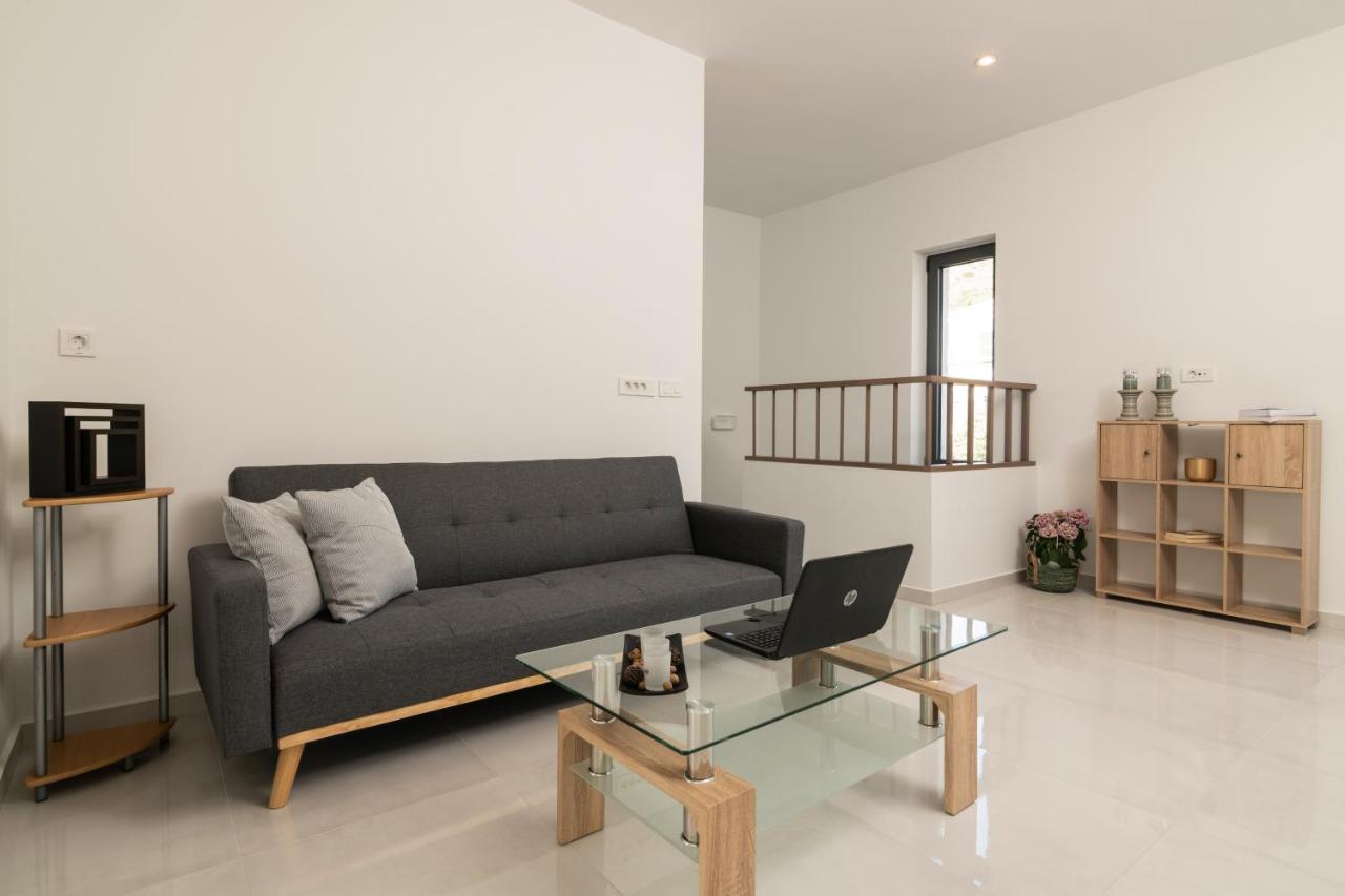 Solis Ortus Villa! Kalamákion Exterior foto