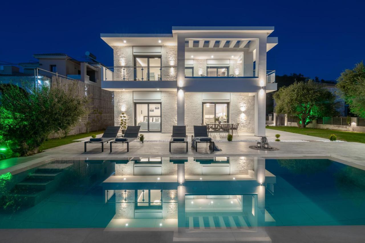 Solis Ortus Villa! Kalamákion Exterior foto