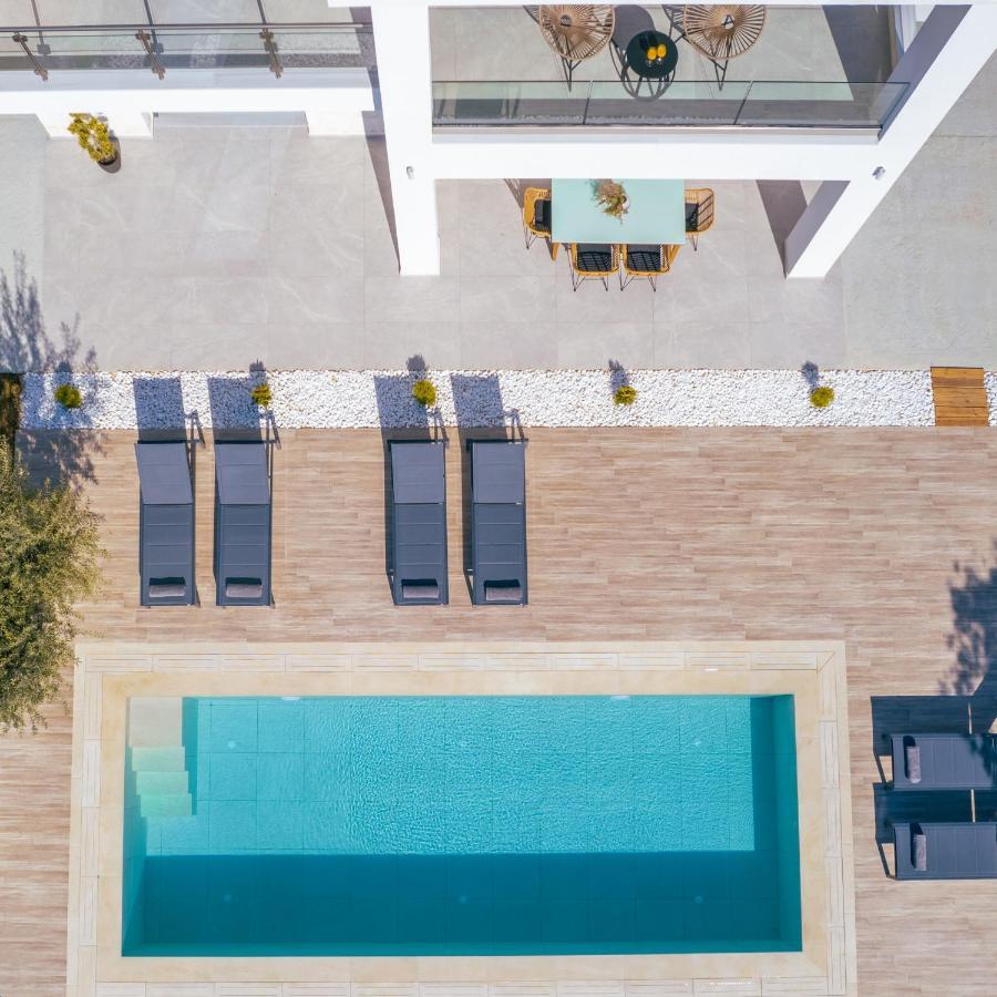Solis Ortus Villa! Kalamákion Exterior foto