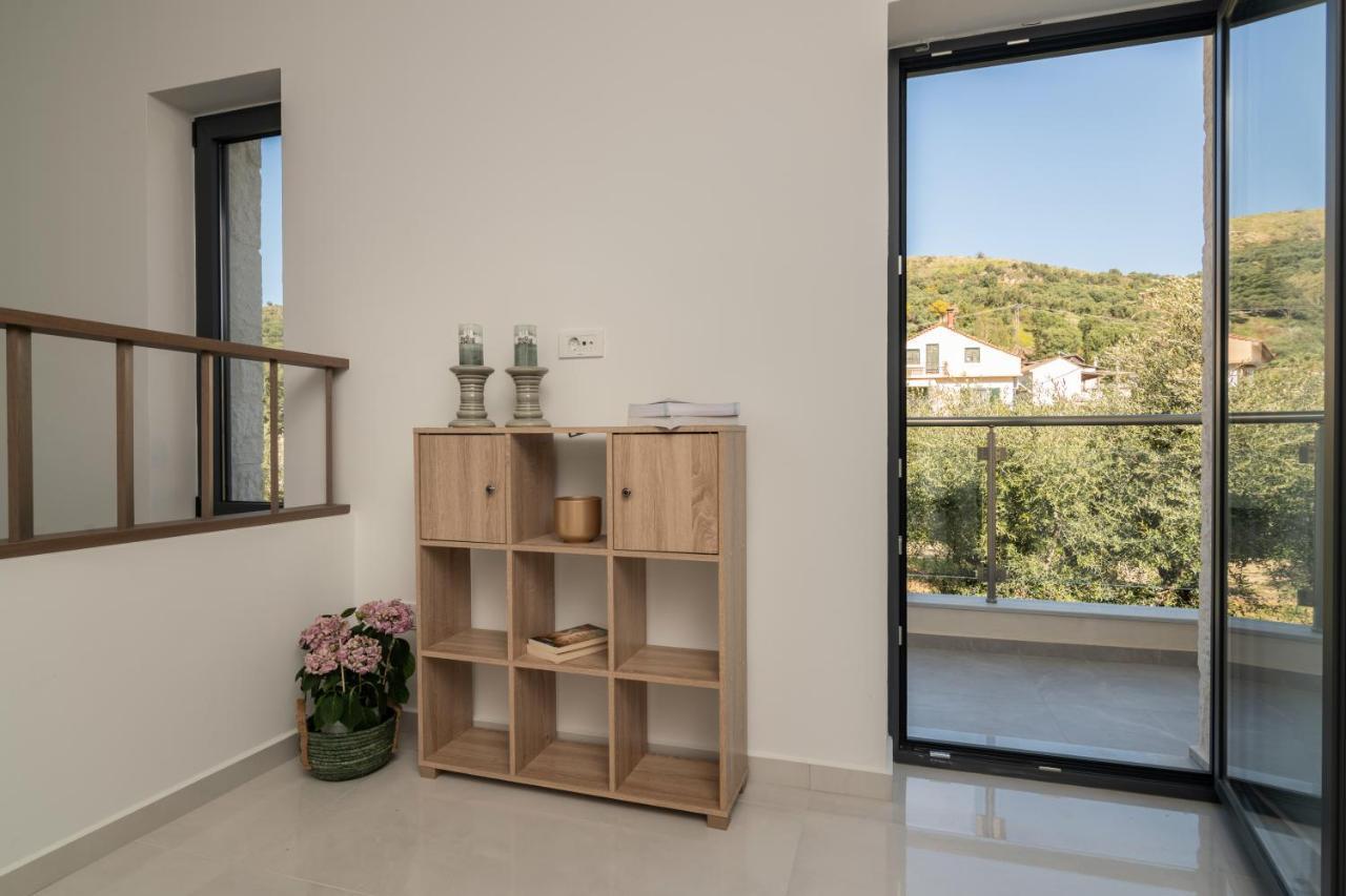 Solis Ortus Villa! Kalamákion Exterior foto